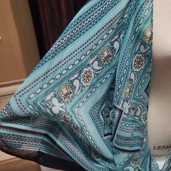 New York & Company Turquoise and Black Geometric Shape Cover Up - Picture 3 of 6